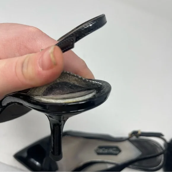 Tom Ford Black patent leather with bow sling back heels sz 40